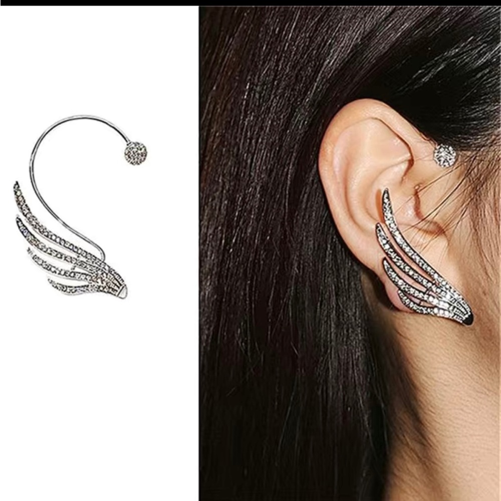 Earring Right Ear